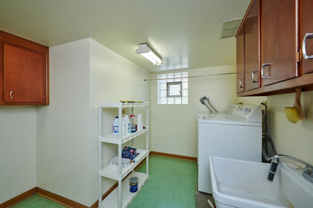 1859 Prairie Avenue Park Ridge, IL 60068 - Photo 23 of 27 a room with storage and utility