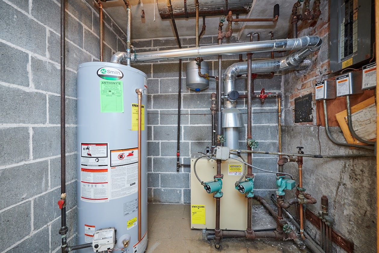 1859 Prairie Avenue Park Ridge, IL 60068 - Photo 25 of 27 a utility room with dryer and washer