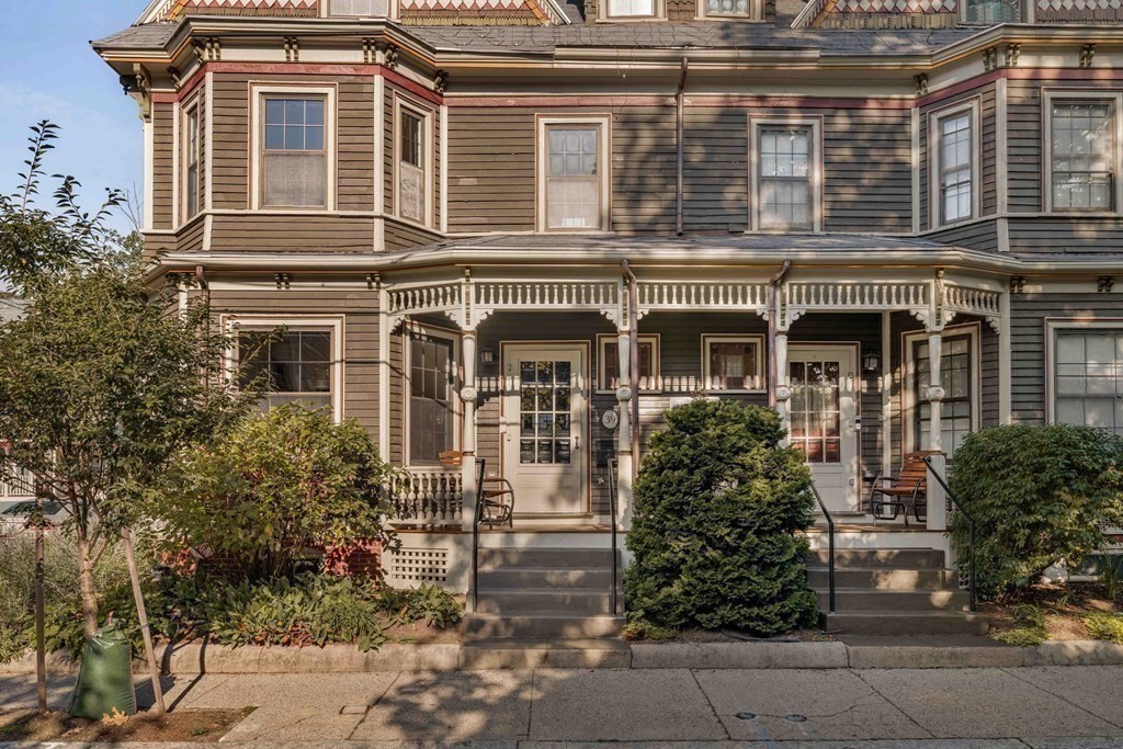 39 Meacham Road, Unit 39 Somerville, MA 02144 - Photo 37 of 40 front view of a house