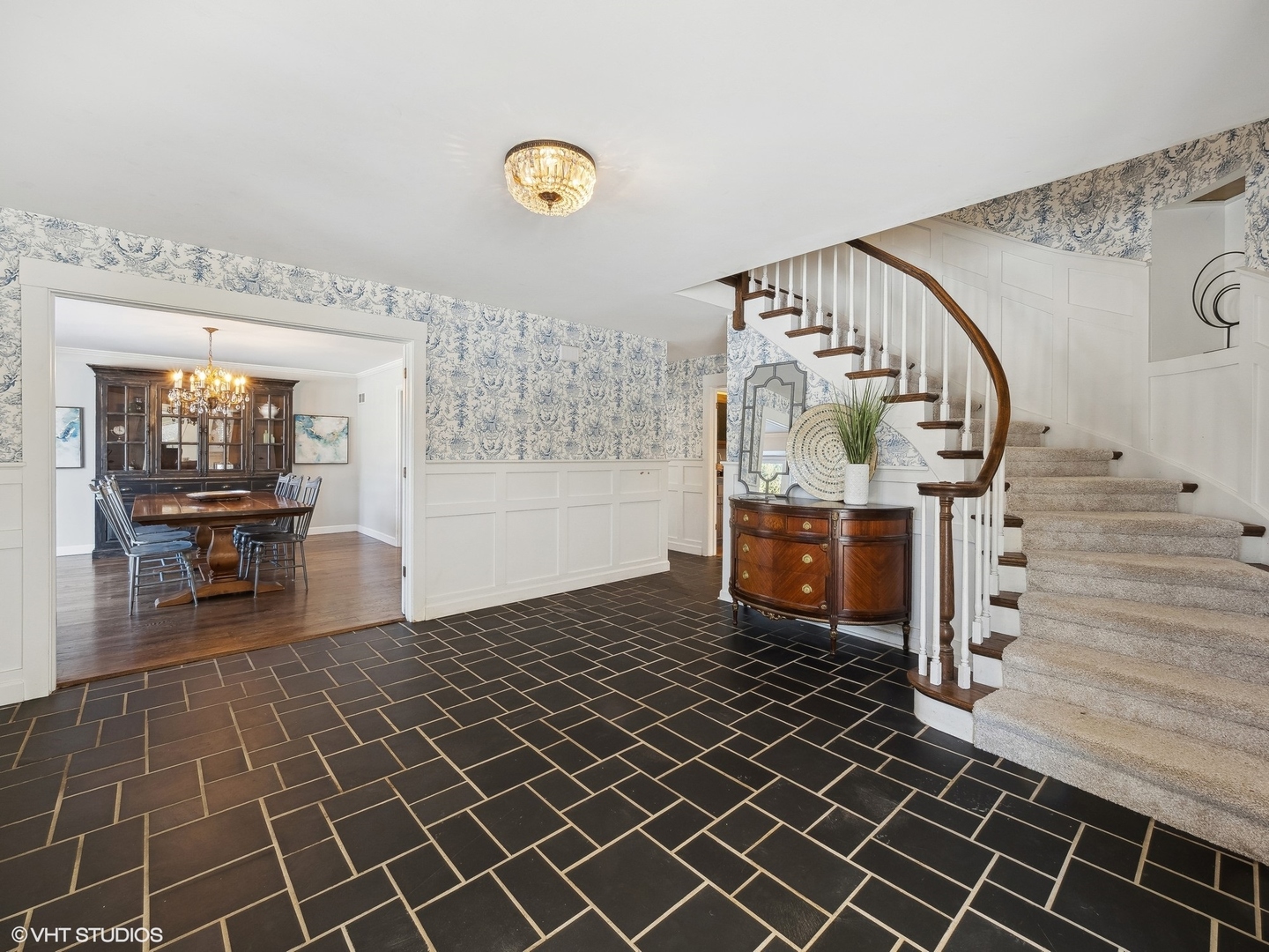 29 Coventry Road Northfield, IL 60025 - Photo 2 of 22 Gallery Image 2