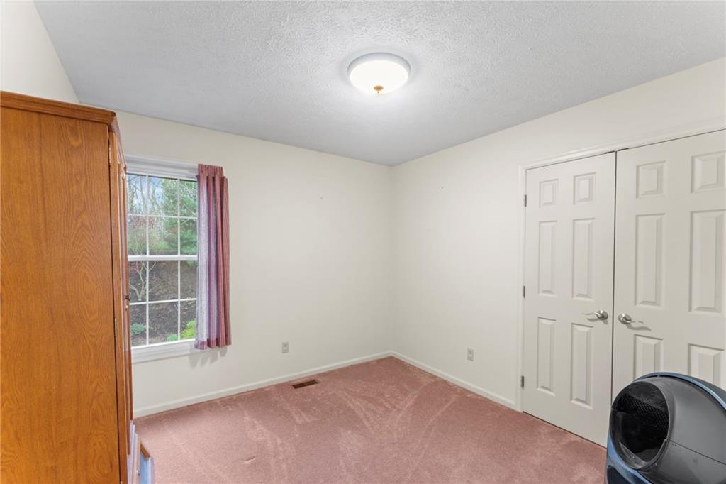 292 Rocky Ridge Road Bethel Park, PA 15102 - Photo 25 of 43 Gallery Image 25