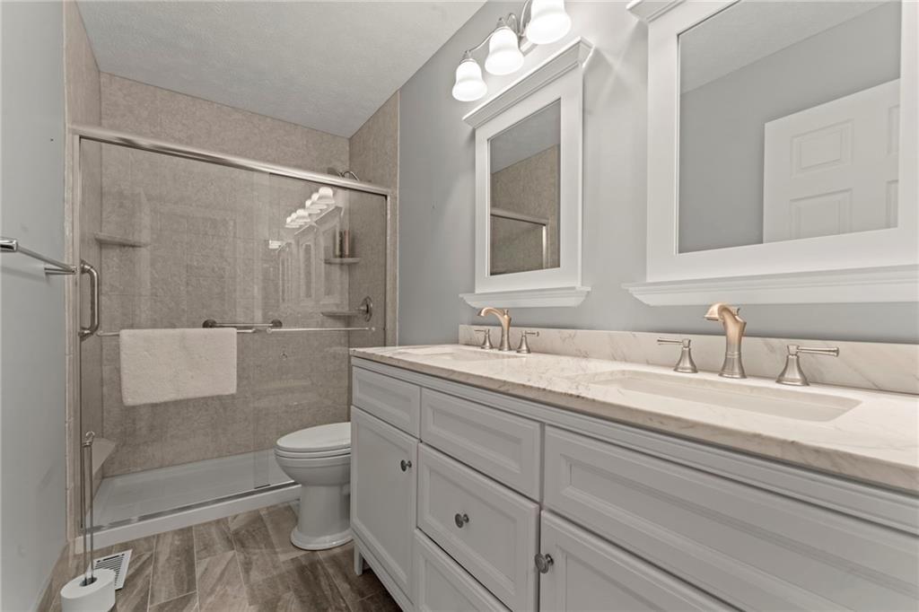 292 Rocky Ridge Road Bethel Park, PA 15102 - Photo 31 of 43 Gallery Image 31
