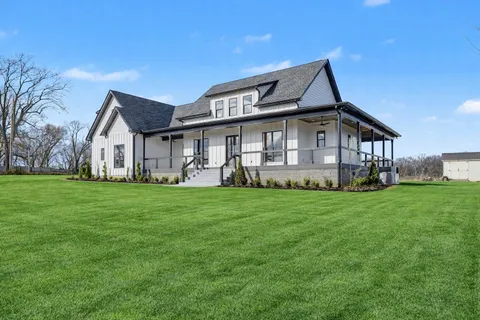 $774,900 | 4352 Dot Road, Springfield, TN 37172