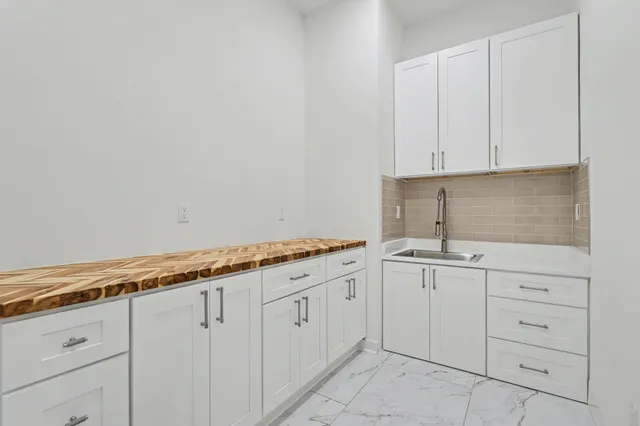 $799,900 | 4352 Dot Road, Springfield, TN 37172