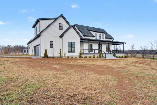 $799,900 | 4352 Dot Road, Springfield, TN 37172