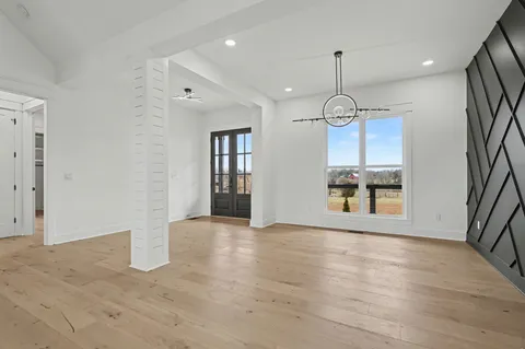 $799,900 | 4352 Dot Road, Springfield, TN 37172