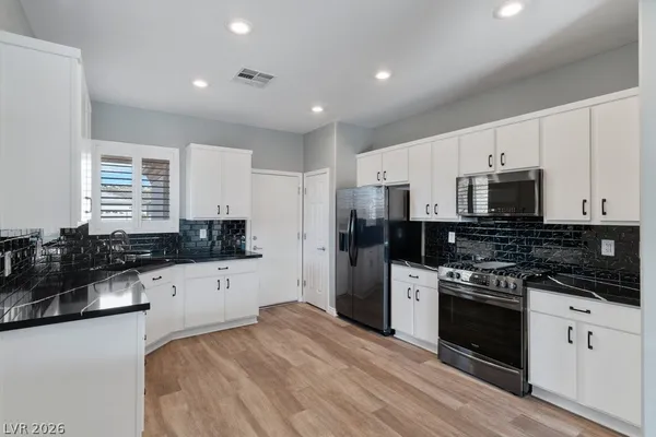 $1,995 | 2545 Divine Sky Drive, Henderson, NV 89044