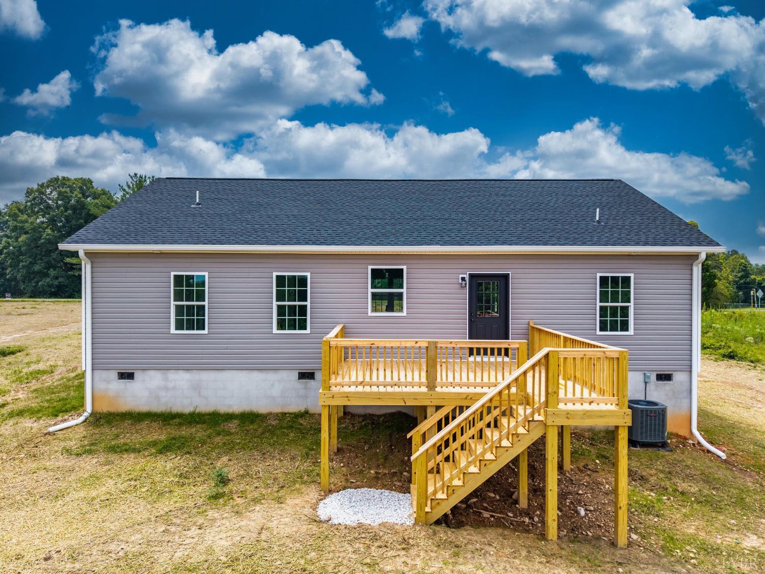 123 Fox Hall Drive Amherst, VA 24521 - Photo 38 of 40 a view of house with outdoor space