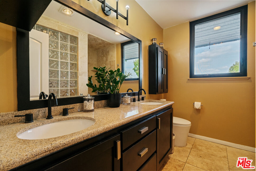 4600 Vía Dolce, Unit 301 Marina del Rey, CA 90292 - Photo 24 of 32