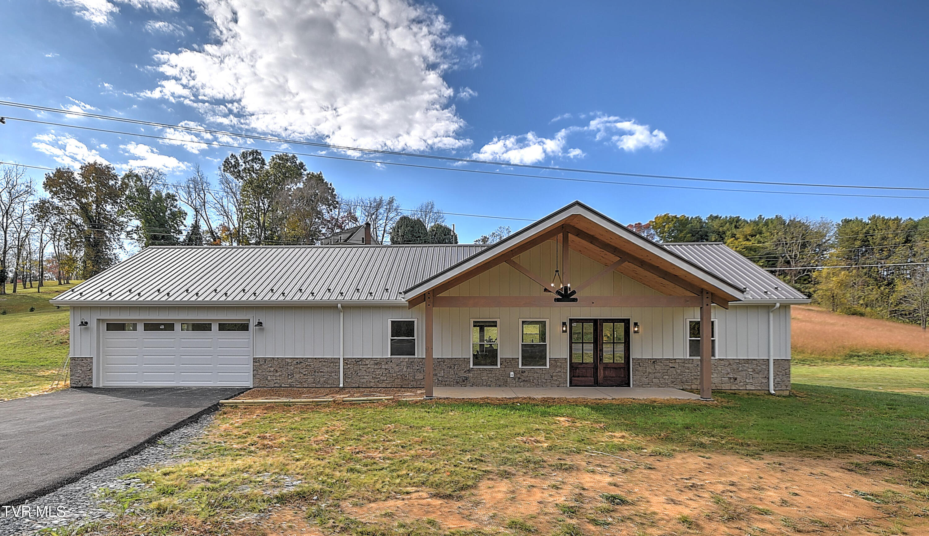 15216 Bordwine Road Bristol, VA 24202 - Photo 1 of 47 15216 Bordwine GUnit-2