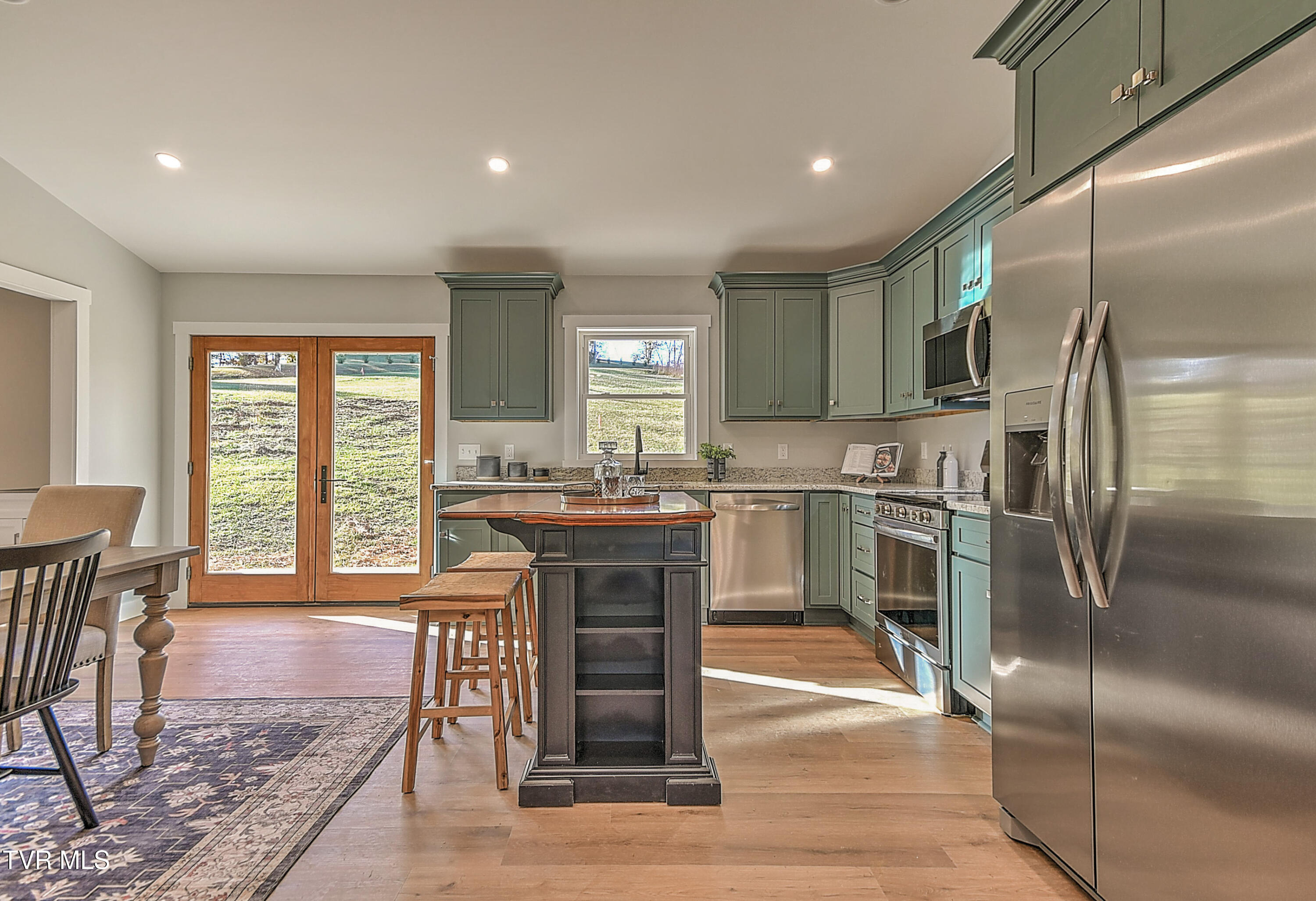 15216 Bordwine Road Bristol, VA 24202 - Photo 18 of 47 15216 Bordwine GUnit-24