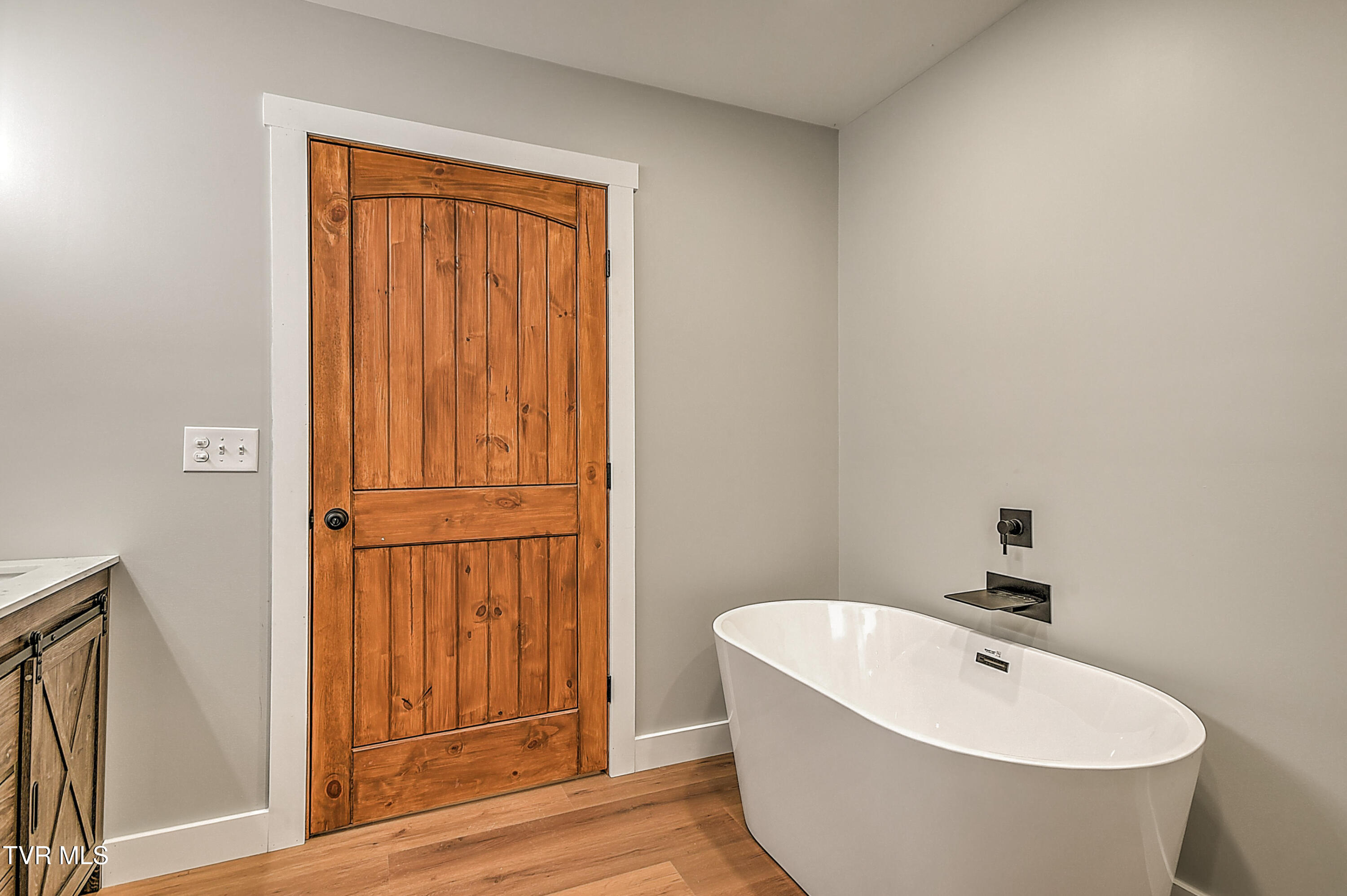 15216 Bordwine Road Bristol, VA 24202 - Photo 26 of 47 15216 Bordwine GUnit-38