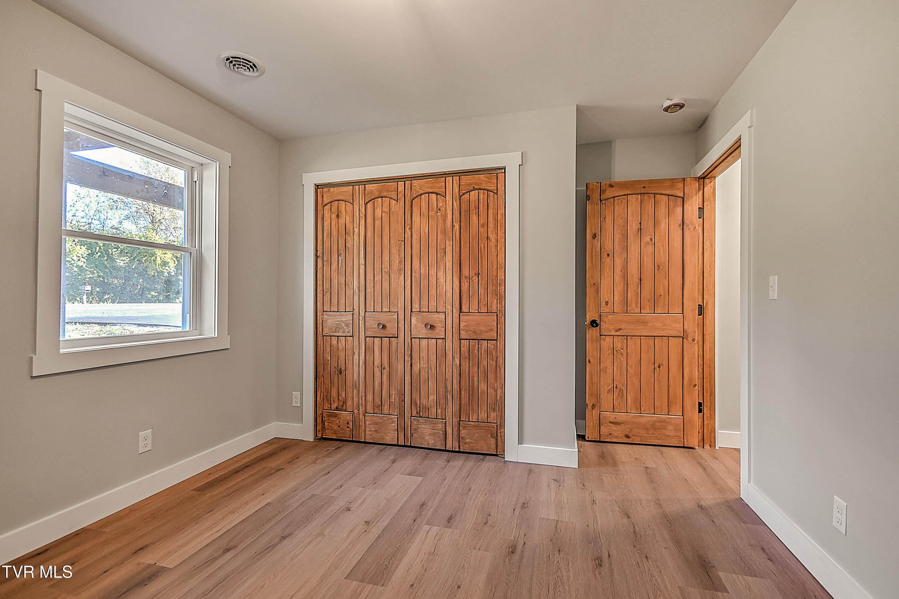 15216 Bordwine Road Bristol, VA 24202 - Photo 32 of 47 15216 Bordwine GUnit-46