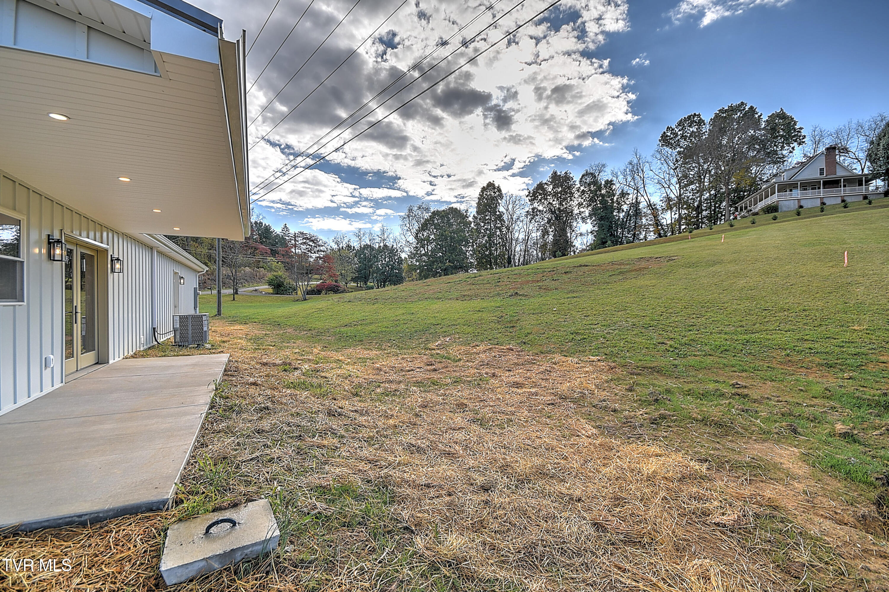 15216 Bordwine Road Bristol, VA 24202 - Photo 39 of 47 15216 Bordwine GUnit-56