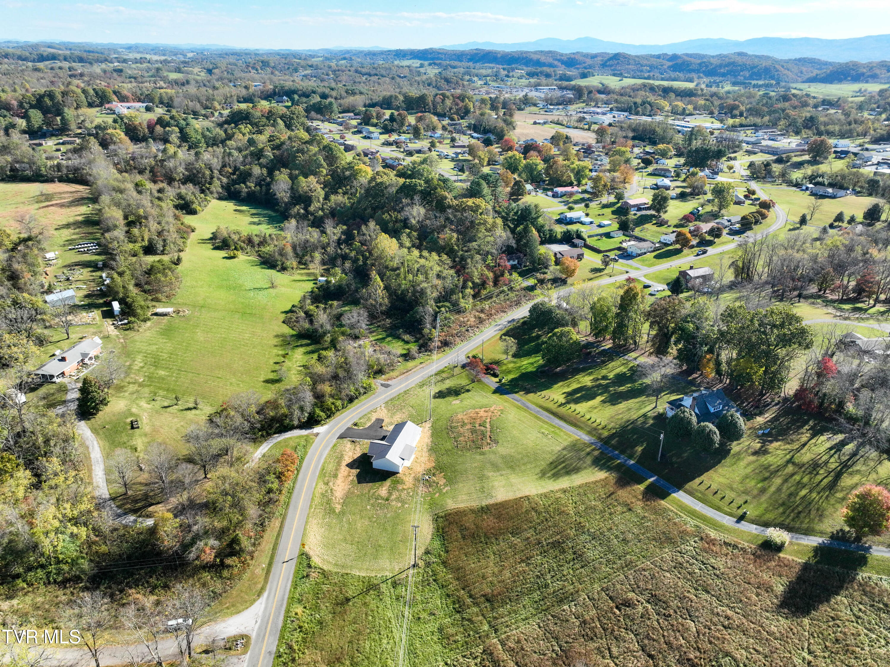 15216 Bordwine Road Bristol, VA 24202 - Photo 46 of 47 15216 Bordwine Rd Unbranded Drone G UNIT