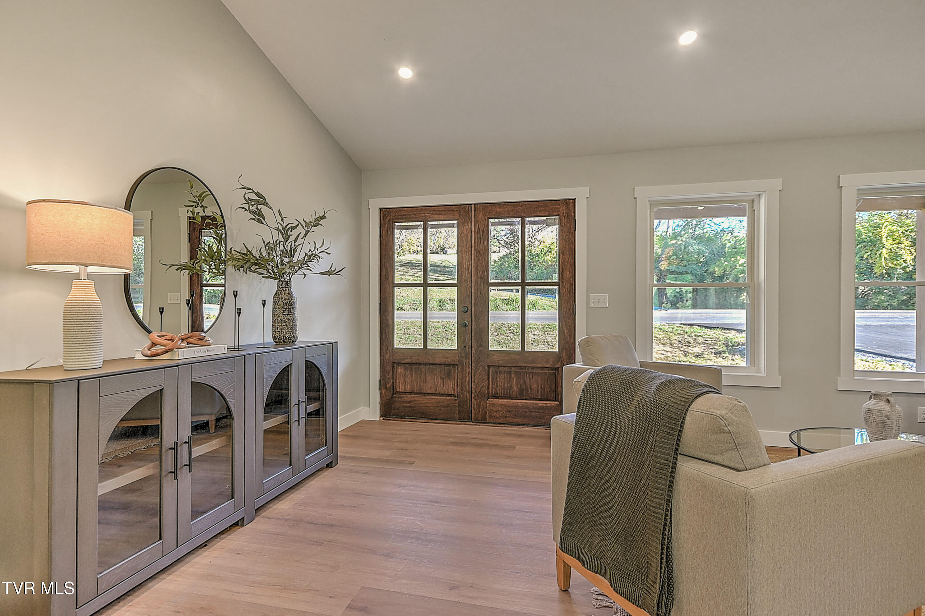 15216 Bordwine Road Bristol, VA 24202 - Photo 5 of 47 15216 Bordwine GUnit-8