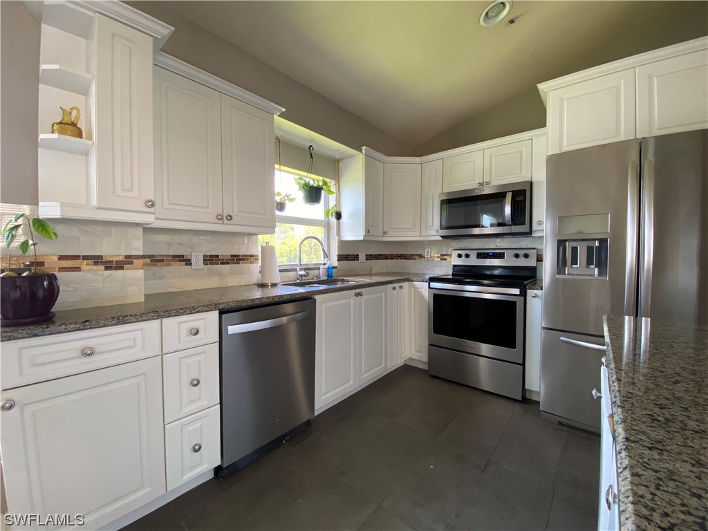 17146 Oriole Road Fort Myers, FL 33967 - Photo 23 of 38