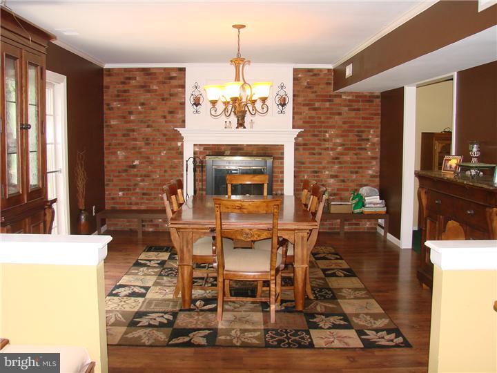 587 Coach Road Horsham, PA 19044 - Photo 5 of 17 Dining Room