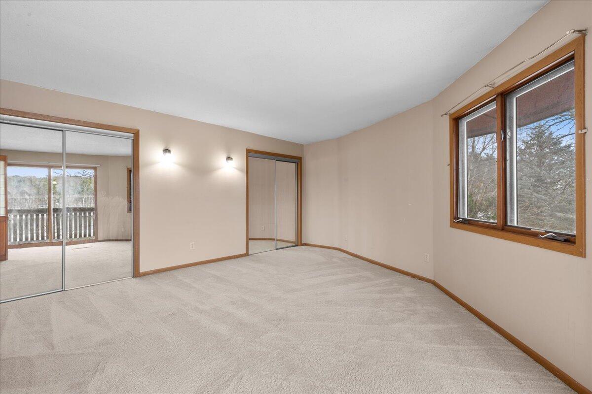 19940 Highway 57 Schleswig, WI 53042 - Photo 14 of 50 Master BR