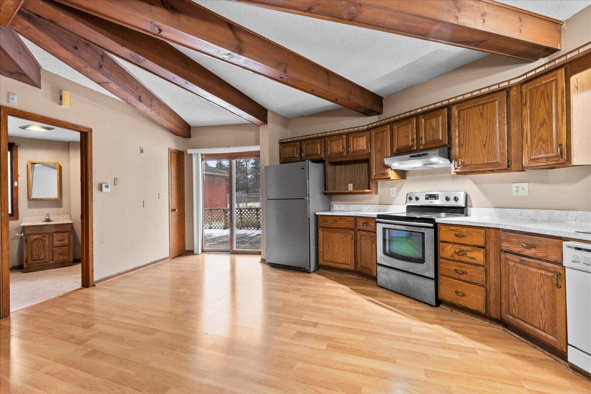 19940 Highway 57 Schleswig, WI 53042 - Photo 27 of 50 Kitchen--View 4