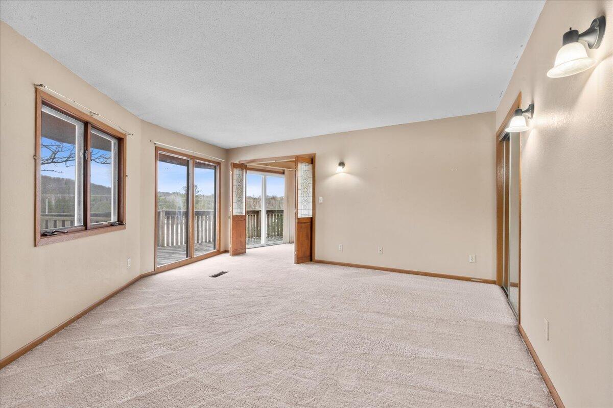 19940 Highway 57 Schleswig, WI 53042 - Photo 28 of 50 Master BR-3