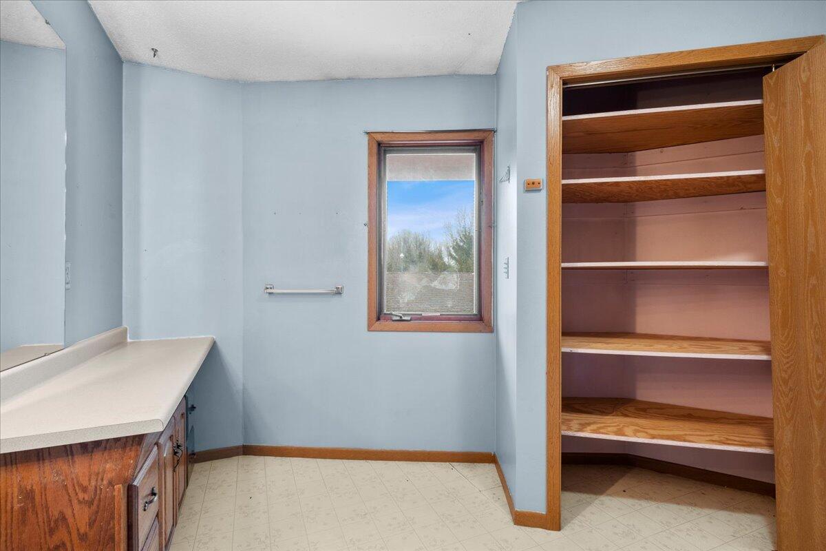 19940 Highway 57 Schleswig, WI 53042 - Photo 33 of 50 Upper Full Bath--3