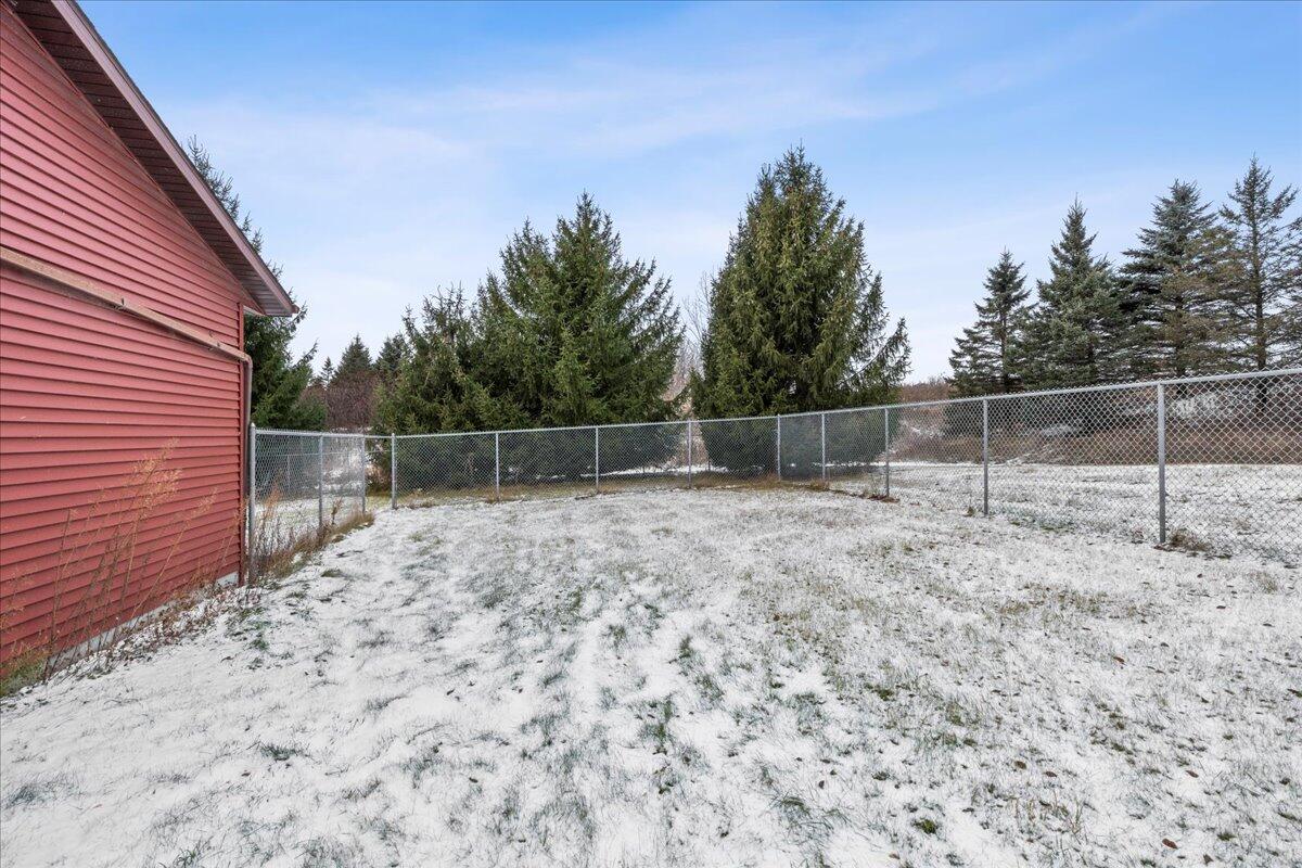 19940 Highway 57 Schleswig, WI 53042 - Photo 42 of 50 Fenced Area 1