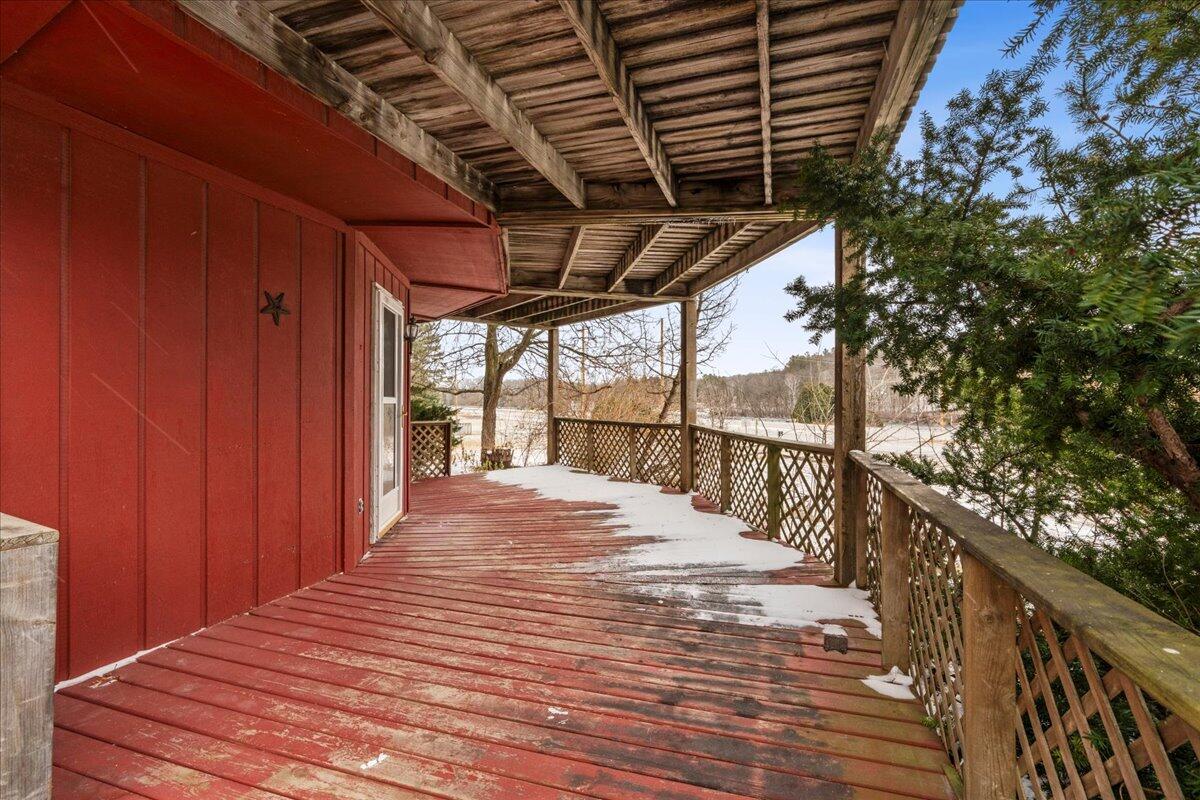 19940 Highway 57 Schleswig, WI 53042 - Photo 45 of 50 Lower Deck