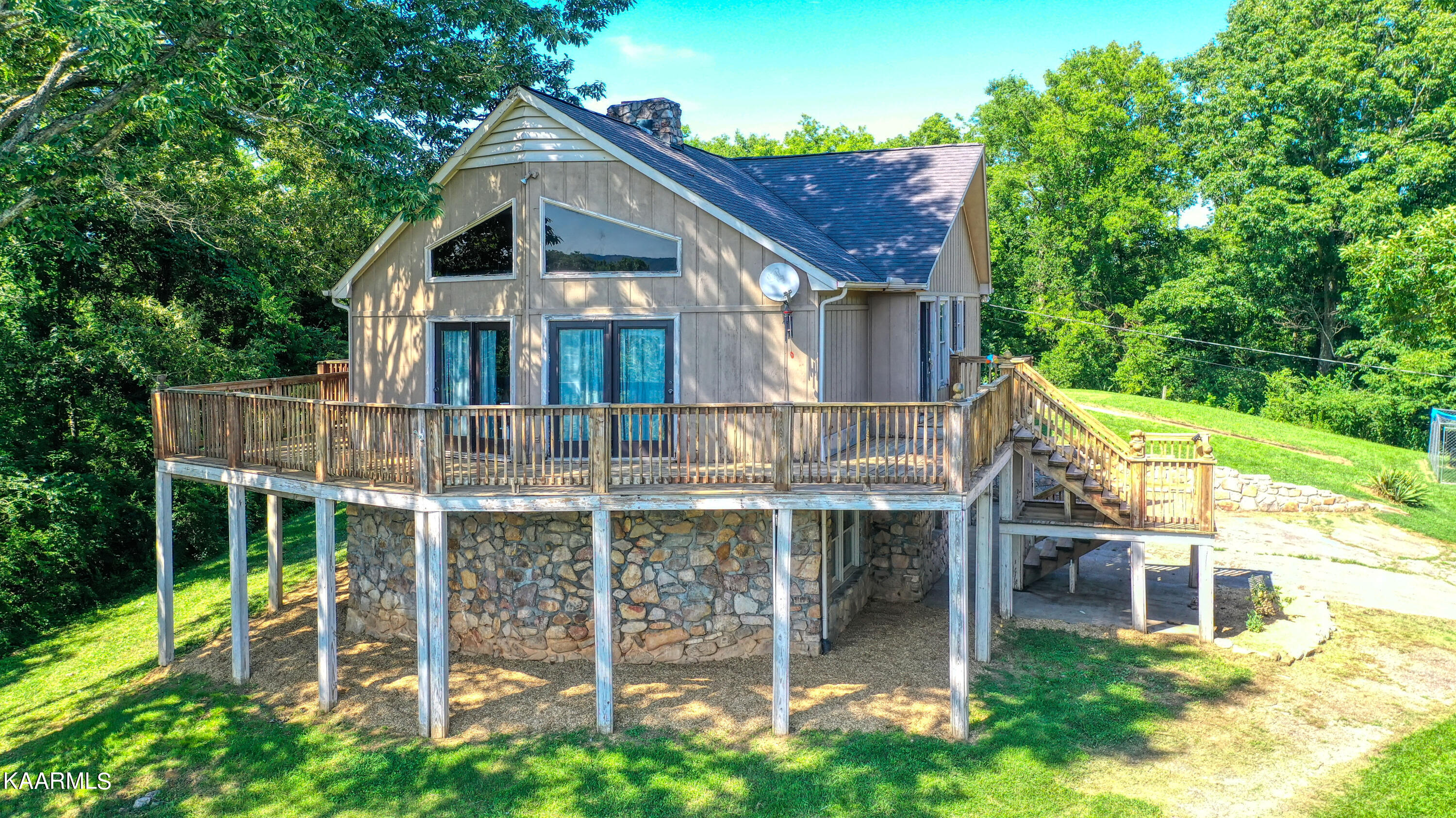 9305 Kodak Road Kodak, TN 37764 - Photo 12 of 30 Front of Home