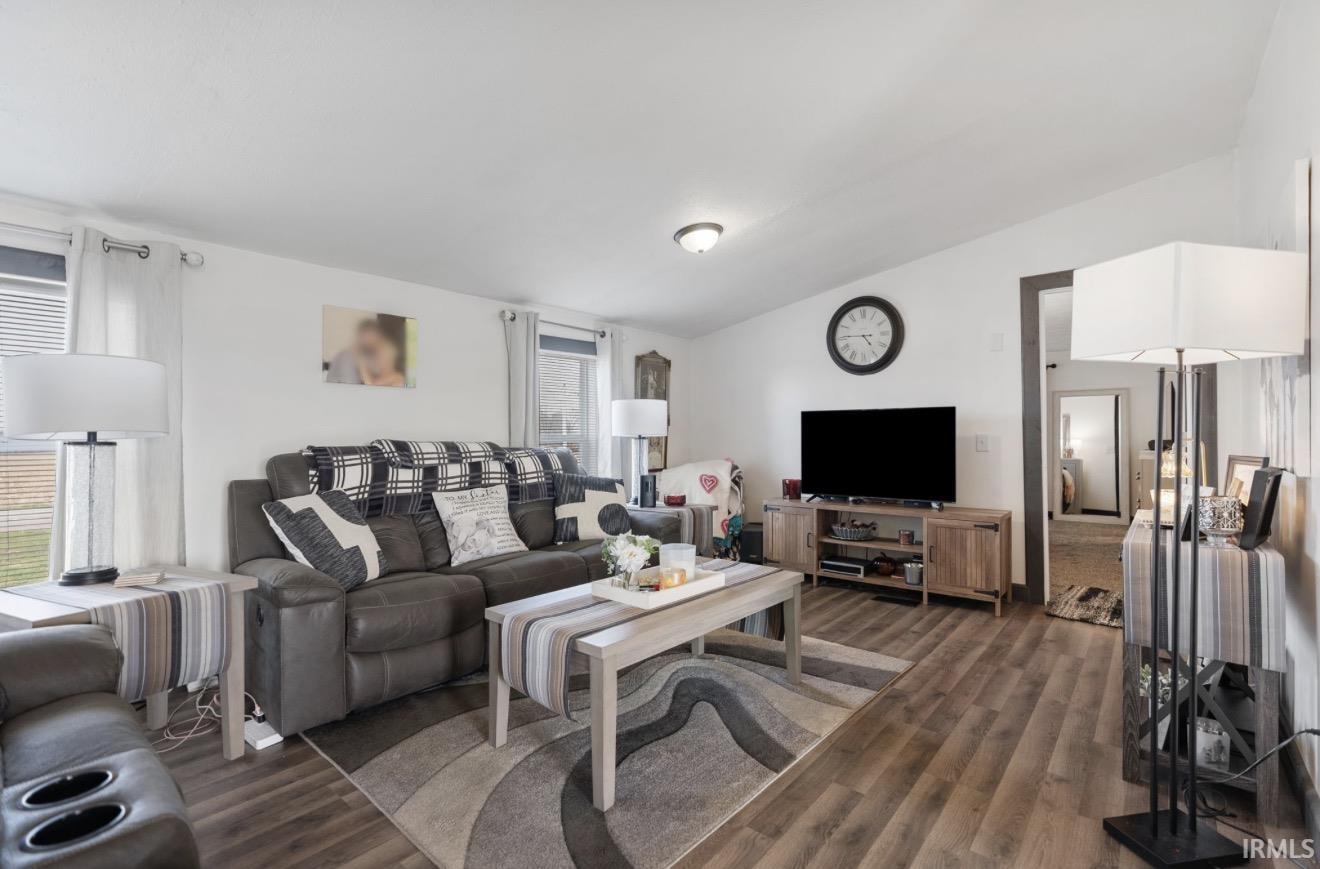 3395 West Crystal Lake Road Warsaw, IN 46580 - Photo 5 of 35