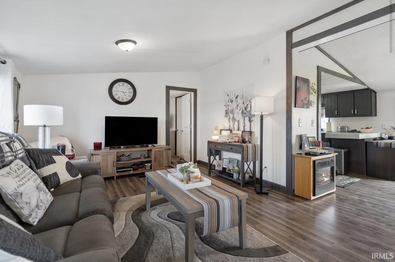 3395 West Crystal Lake Road Warsaw, IN 46580 - Photo 6 of 35