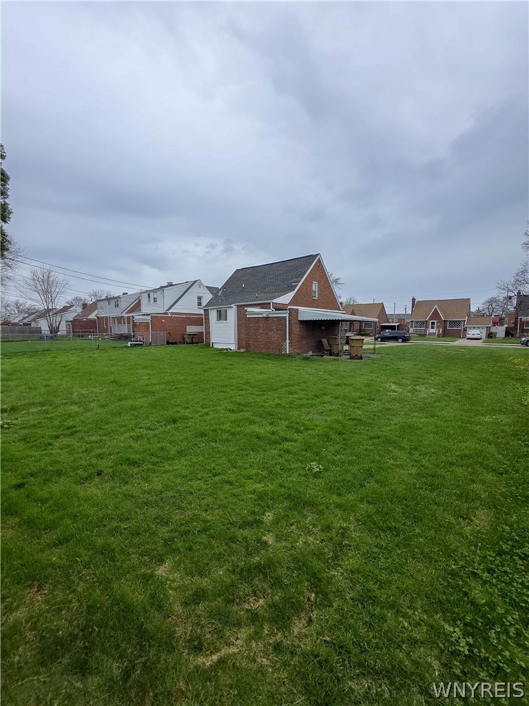 121 Cedar Road Cheektowaga, NY 14215 - Photo 6 of 43