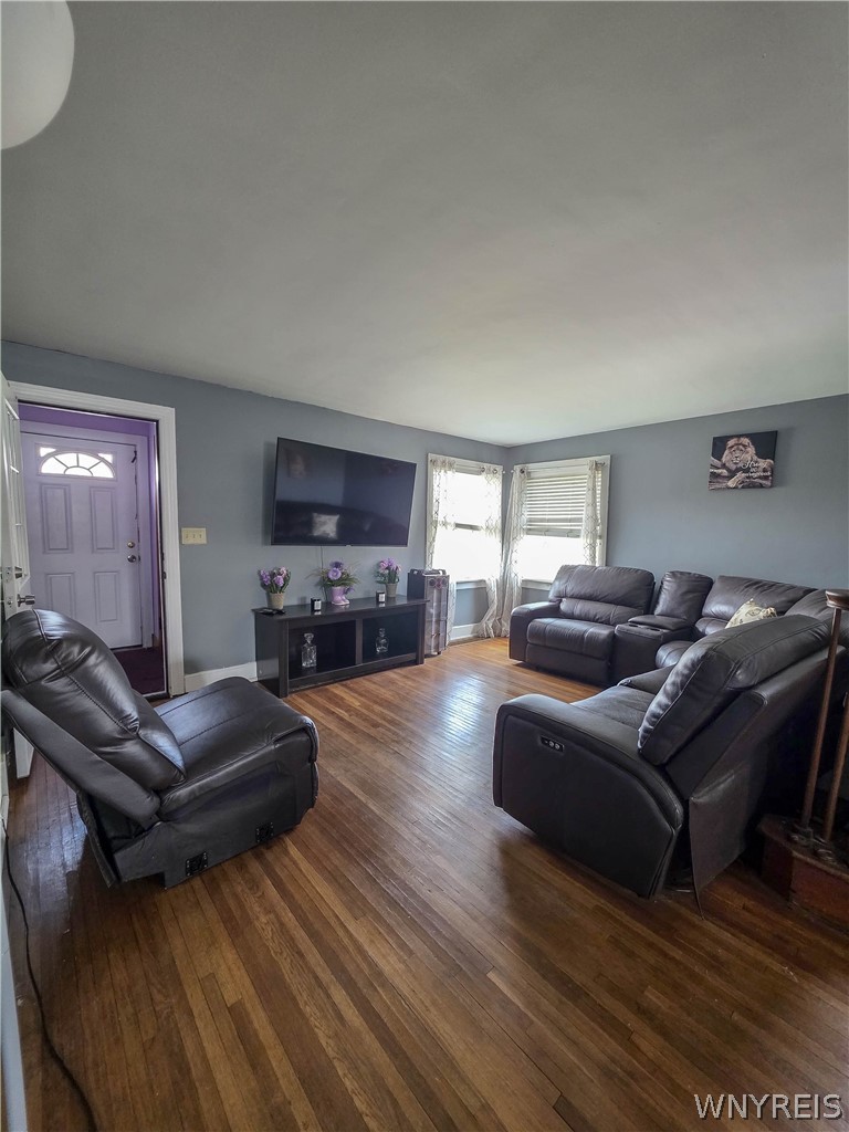 121 Cedar Road Cheektowaga, NY 14215 - Photo 10 of 43