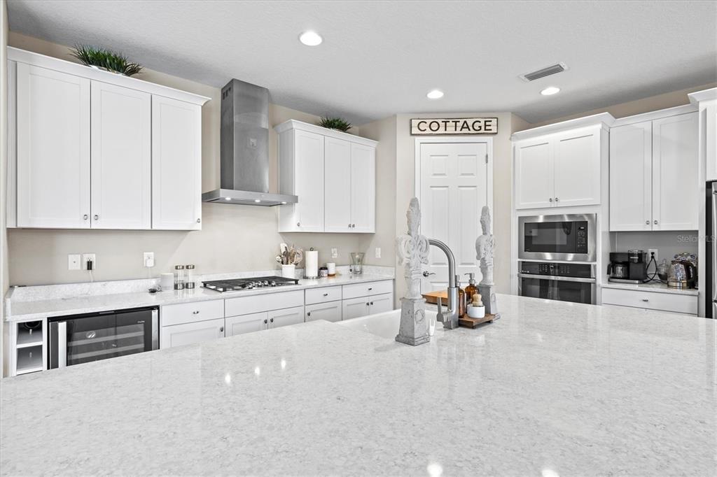 5709 Silver Sun Drive Apollo Beach, FL 33572 - Photo 17 of 100