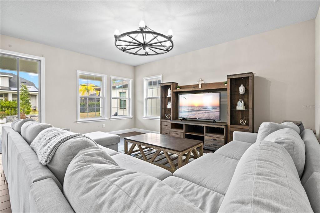 5709 Silver Sun Drive Apollo Beach, FL 33572 - Photo 9 of 100