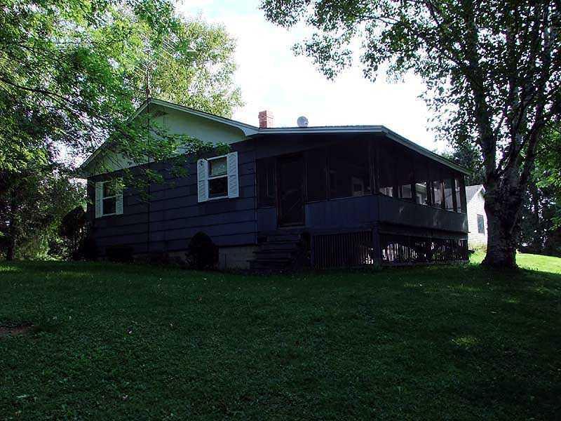 726 Ludlow Road Houlton, ME 04730 - Photo 3 of 35 Other. Screened Porch!
