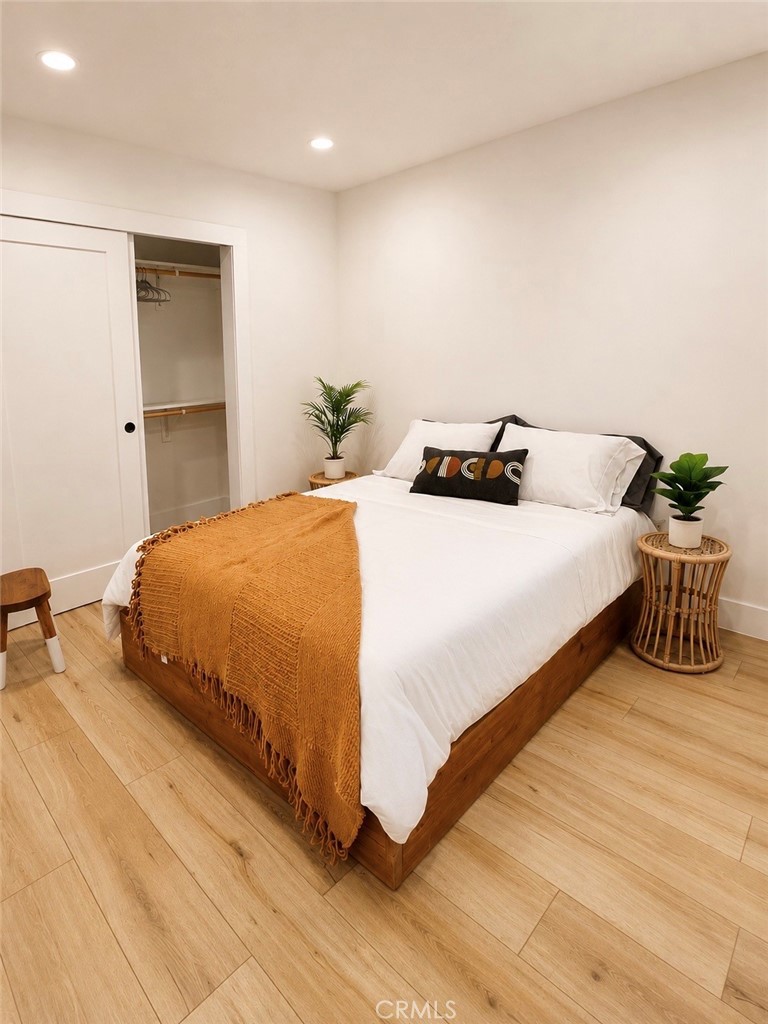 1274 South Muirfield Road Los Angeles, CA 90019 - Photo 8 of 16 Bedroom 2.