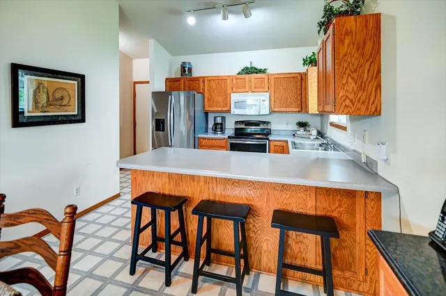 $449,900 | 201 Vista Cottage Grove, Cottage Grove, WI 53527