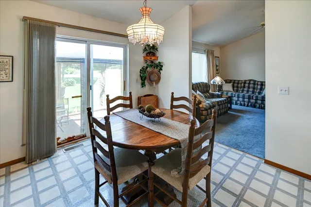 $449,900 | 201 Vista Cottage Grove, Cottage Grove, WI 53527