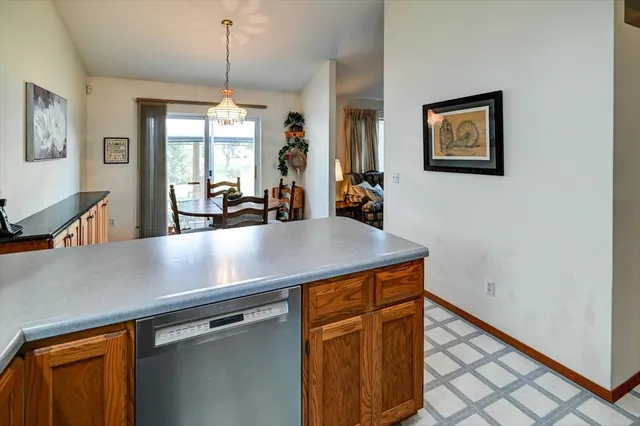 $449,900 | 201 Vista Cottage Grove, Cottage Grove, WI 53527