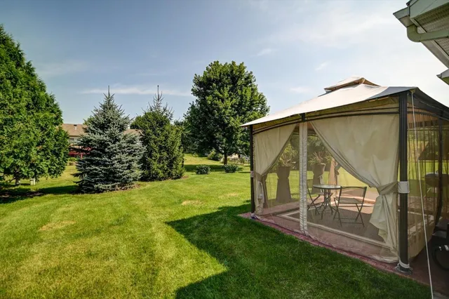 $449,900 | 201 Vista Cottage Grove, Cottage Grove, WI 53527