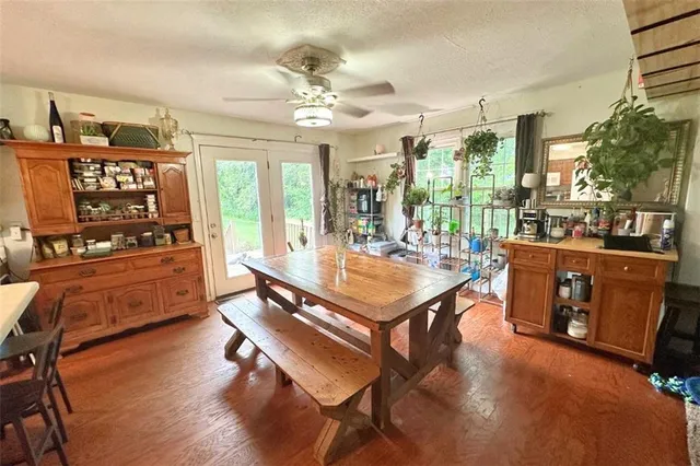 $255,000 | 227 South Moulton Street, Leeton, MO 64761