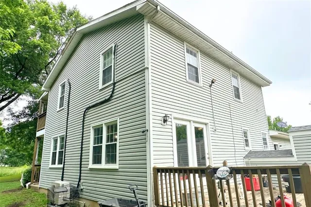 $255,000 | 227 South Moulton Street, Leeton, MO 64761