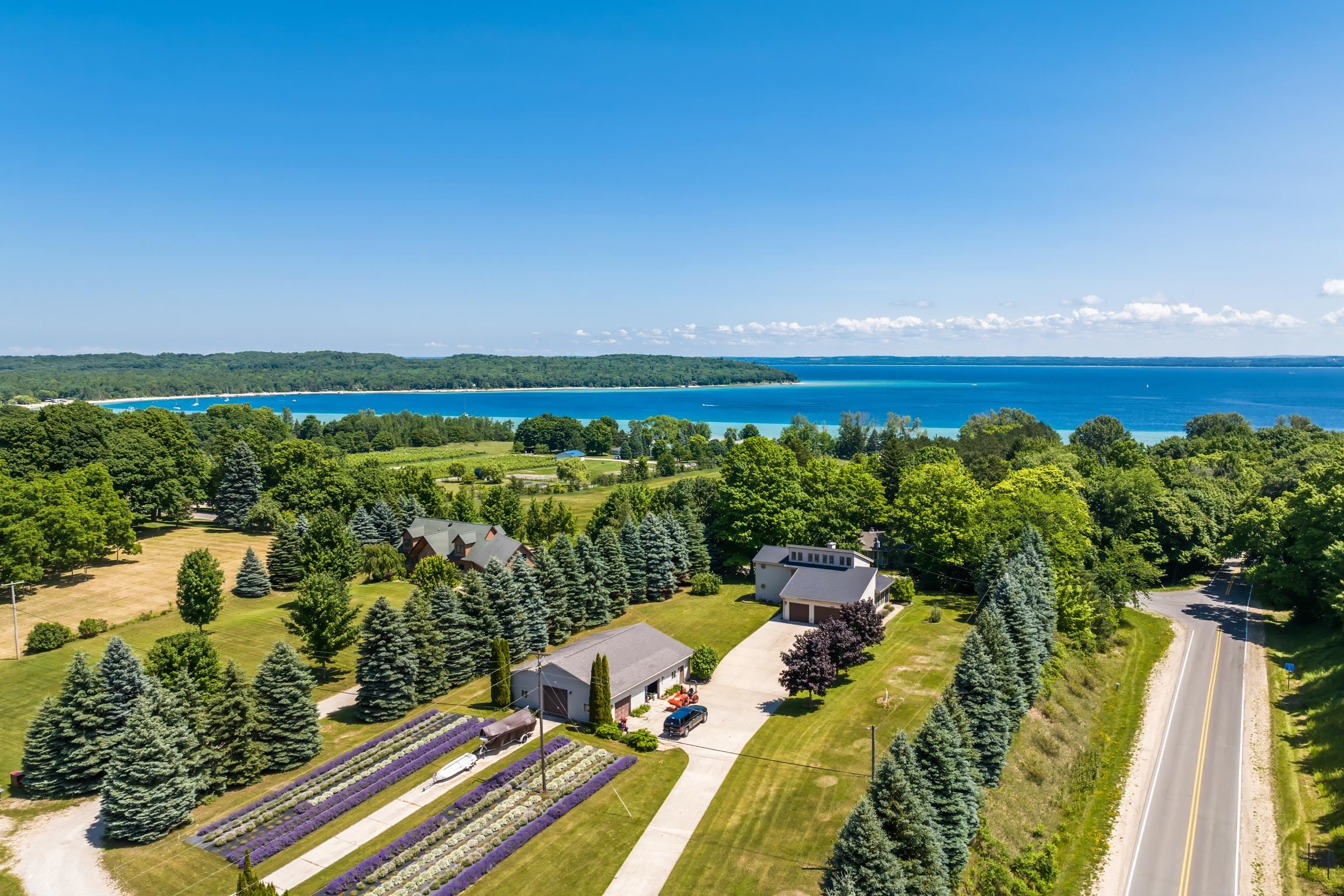 4133 Old Mission Road Traverse City, MI 49686 - Photo 6 of 40