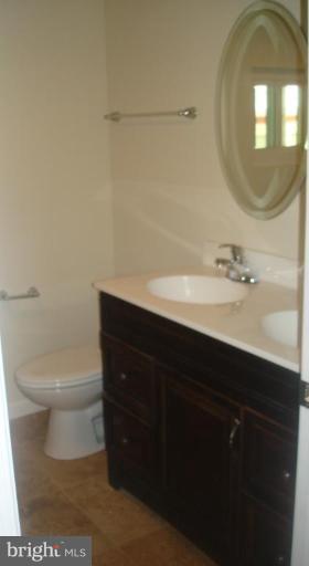 9171 Fort Smallwood Road Pasadena, MD 21122 - Photo 14 of 25 Master Bath