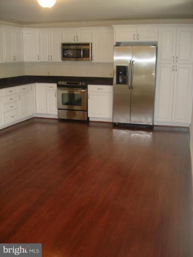 9171 Fort Smallwood Road Pasadena, MD 21122 - Photo 8 of 25 Kitchen #2