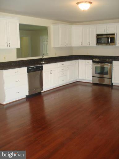 9171 Fort Smallwood Road Pasadena, MD 21122 - Photo 9 of 25 Kitchen #3