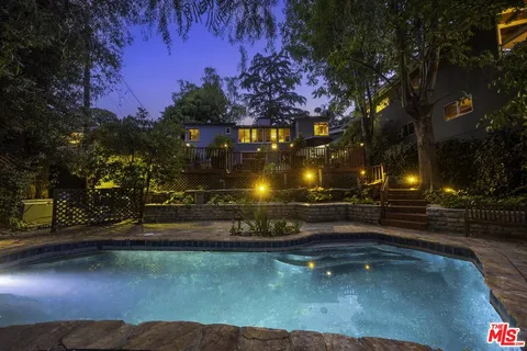 $1,899,000 | 11325 Sunshine Terrace, Studio City, CA 91604