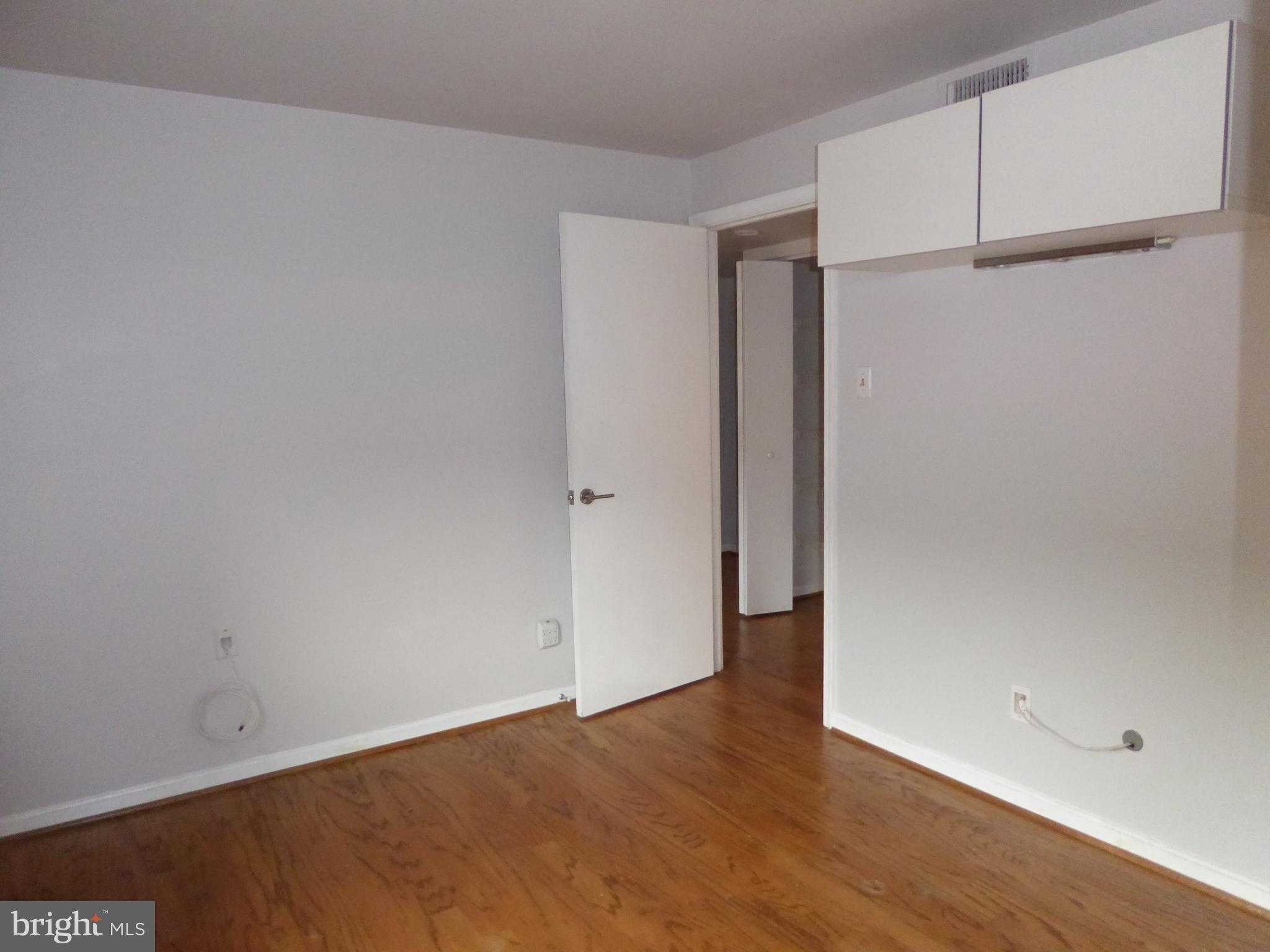 1436 Meridian Place Northwest, Unit 404 Washington, DC 20010 - Photo 10 of 25 Bedroom
