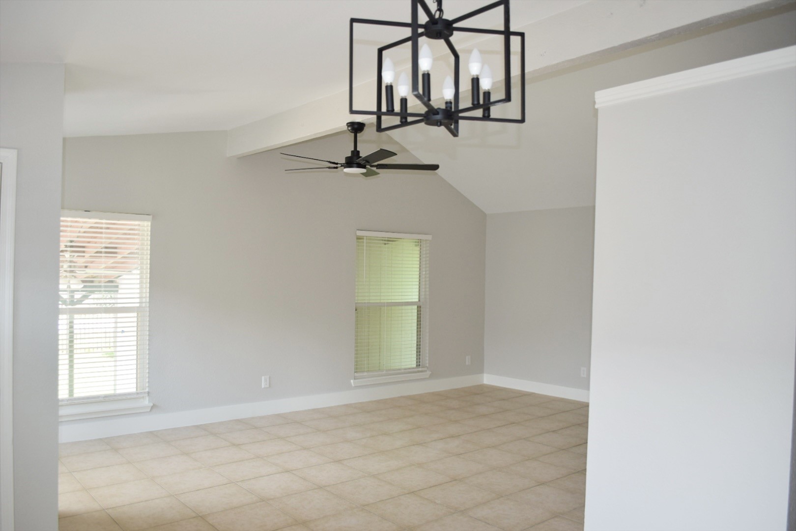 2324 Peppermill Road Houston, TX 77080 - Photo 6 of 20 Bright dining area with abundant natural light.